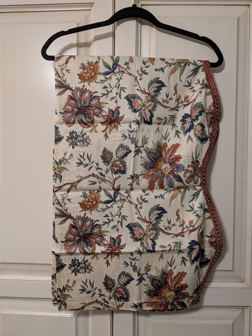 Waverly Felicite Floral Scalloped Valance